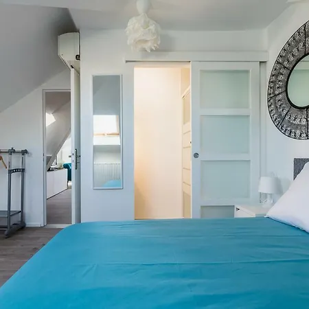 Lagoon Apartment *